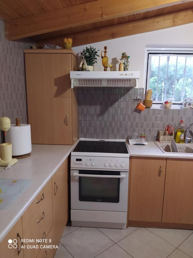 Ozena Countryside Apartment Vromonerion Luaran gambar