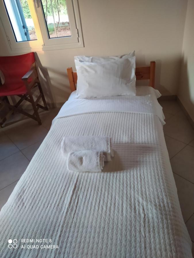Ozena Countryside Apartment Vromonerion Luaran gambar