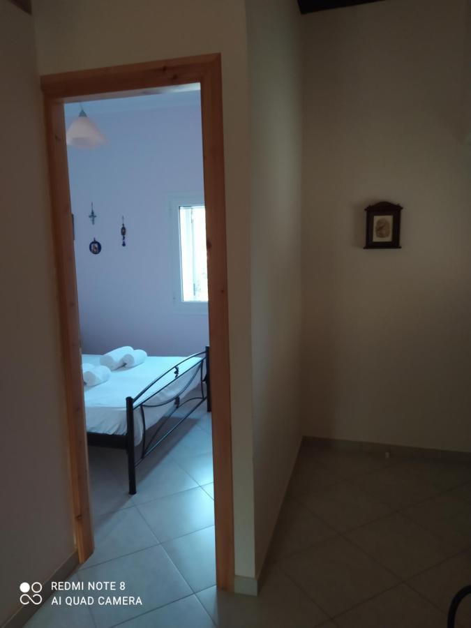 Ozena Countryside Apartment Vromonerion Luaran gambar