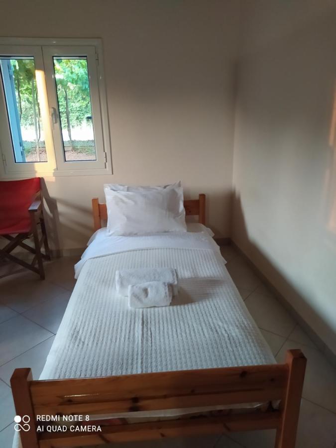 Ozena Countryside Apartment Vromonerion Luaran gambar